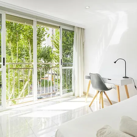 Ilice 3-c Levante Apartment *