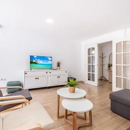 Ilice 3-c Levante Apartment *